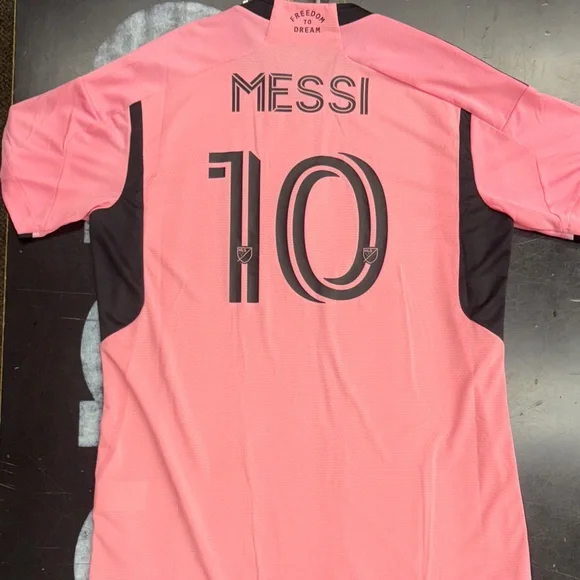 Inter Miami Official Club Jersey Messi - Picture 3 of 3